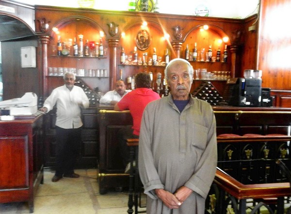 egyptian  waiter