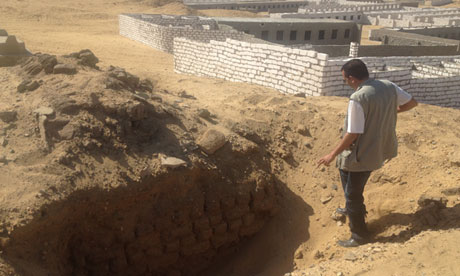 illegal cemetary near Black Pyramid